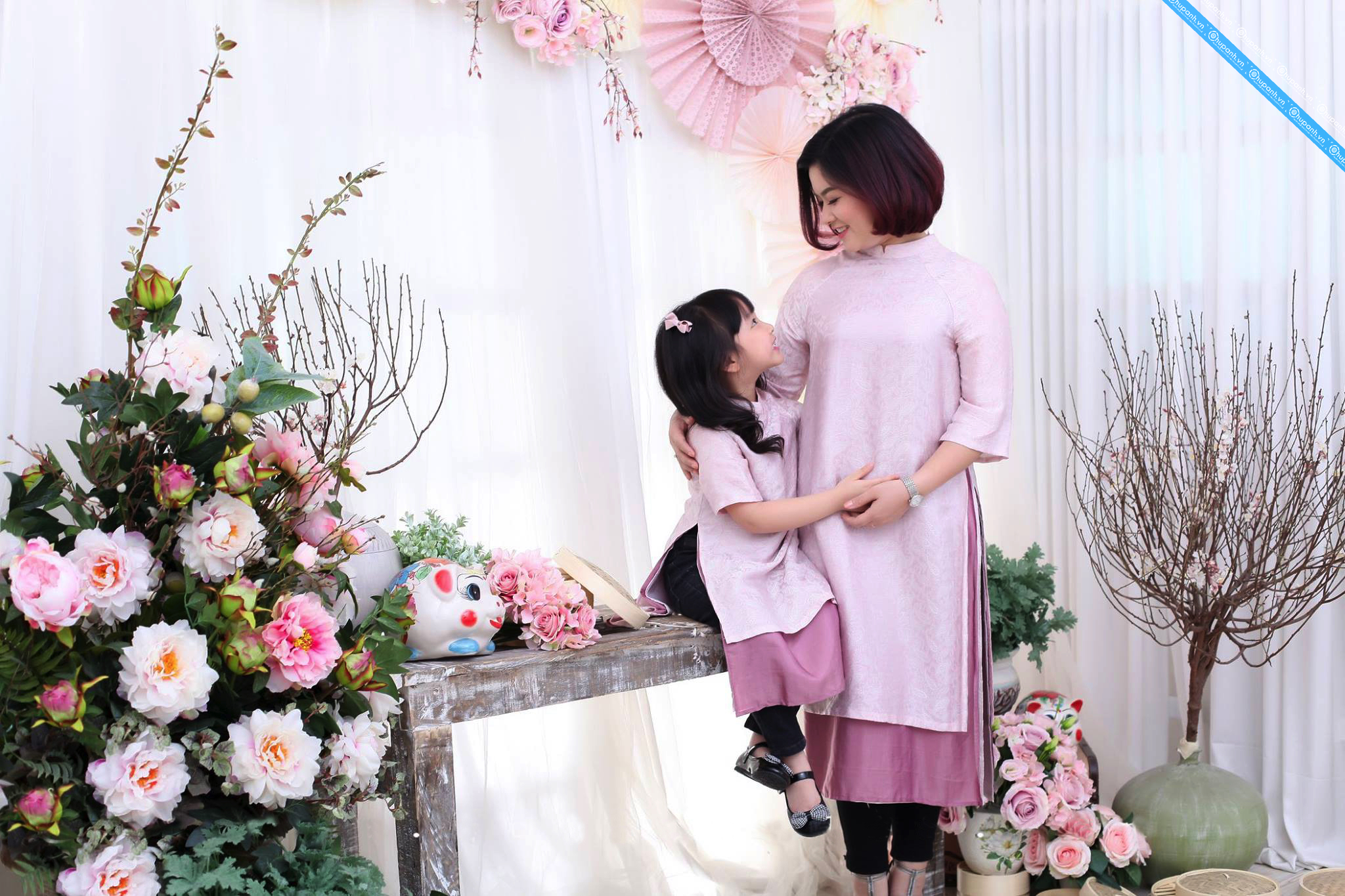 Chụp ảnh nghệ thuật cho mẹ và bé Chụp ảnh nghệ thuật cho mẹ và bé