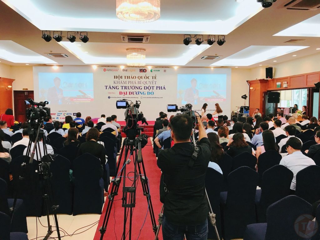Hãy đến trước giờ diễn ra sự kiện 30 phút Hãy đến trước giờ diễn ra sự kiện 30 phút
