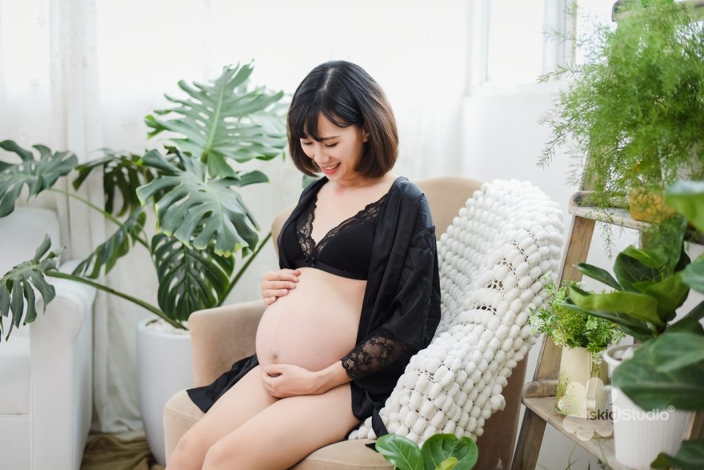 Chụp ảnh nghệ thuật cho mẹ bầu