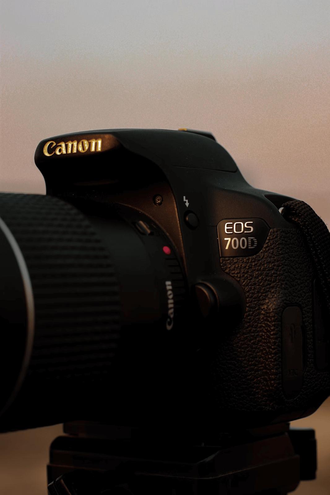 máy ảnh canon 700d